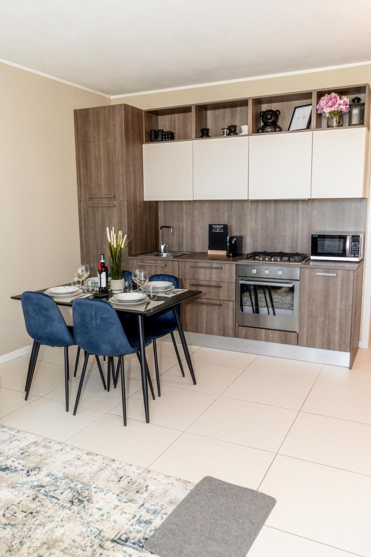 Hide View Apartment *